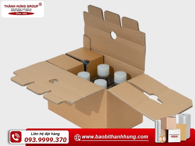 Thùng carton ngành dược phẩm và y tế có vách ngăn để bảo vệ sản phẩm.