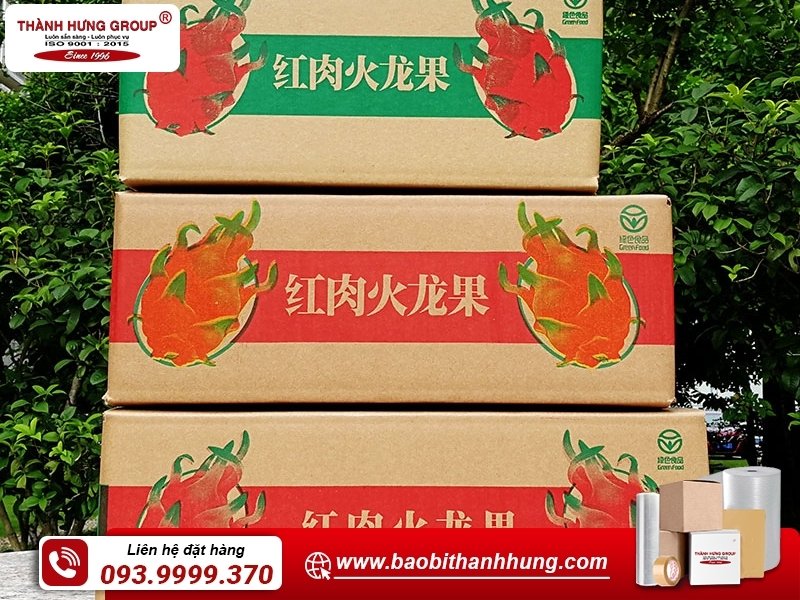 Thùng carton đựng thanh long xuất khẩu.
