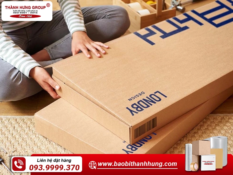 Thùng carton đựng đồ nội thất tại Bao Bì Thành Hưng có kết cấu chắc chắn, giá rẻ.